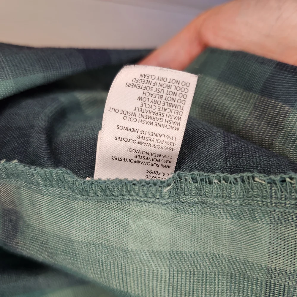 Royal Robbins Green Plaid Button-Up Shirt - Picture 3 of 5